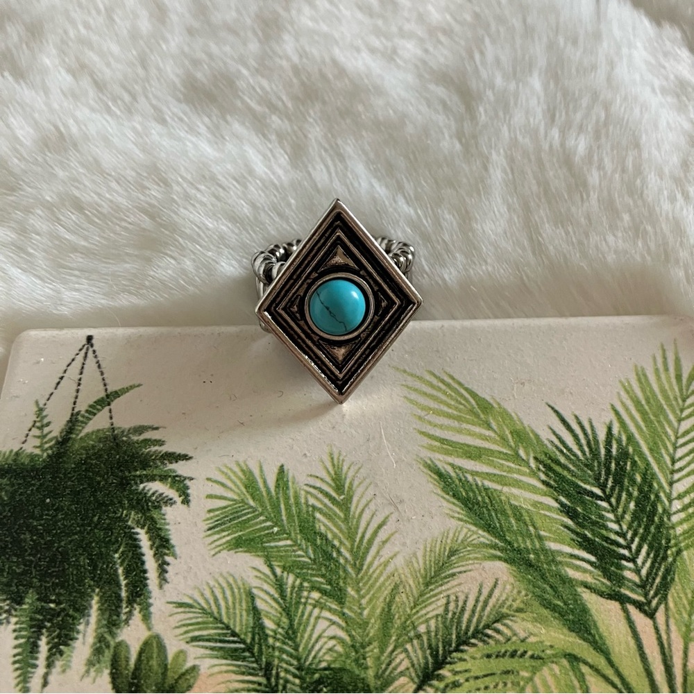 Premiere Designs Ring - Picture 4 of 5